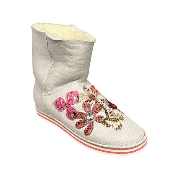 Paola Martini Women EU 40 US 10 White Suede Shearling Boot Embellished Comfy NEW - Picture 2 of 7